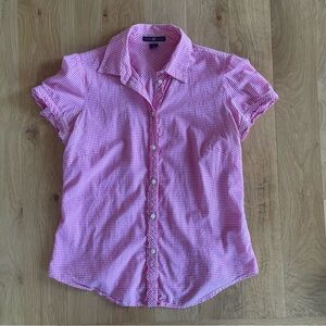 GAP beautiful pink button up checkered blouse. Size 8